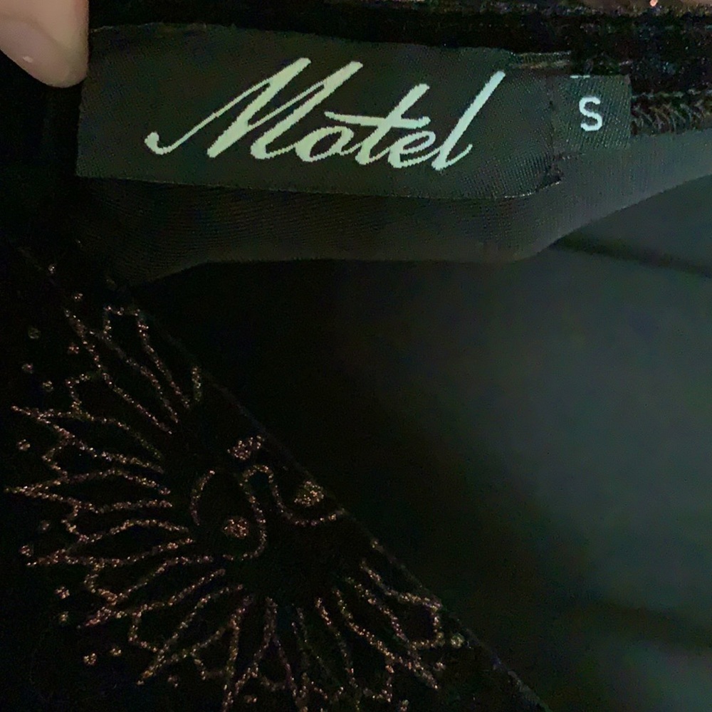 Low Back Velvet Bodycon Sun and Moon Dress - Picture 5 of 6